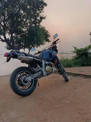 Honda AX1 2006