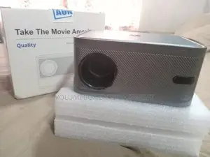 AUN Cinema Projector