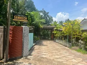 Very good quality hotel for sale - Biyagama- Daranagama (SSPC-44)