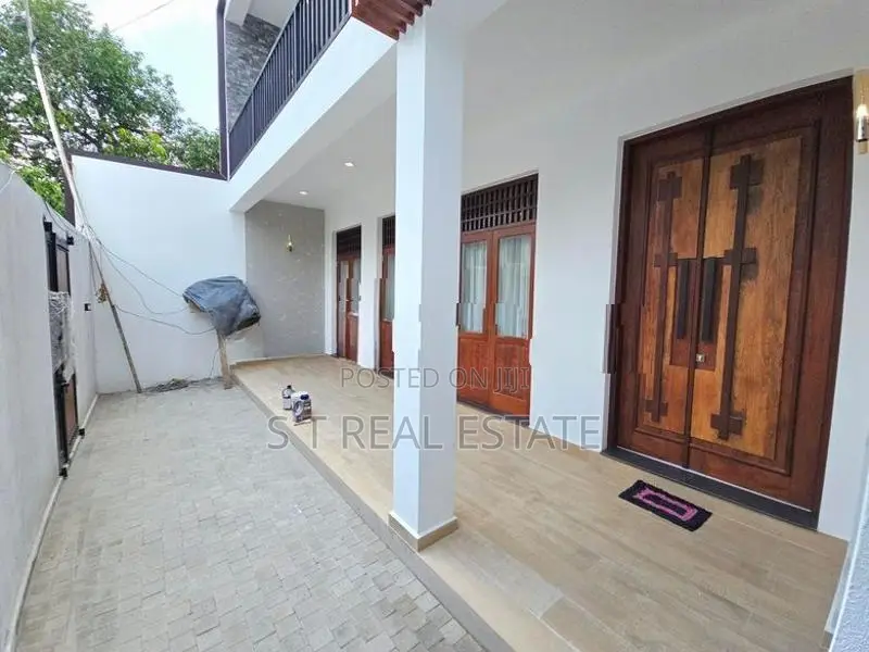 Modern Designed Luxury Three Storey House for Sale in Thalawathugoda