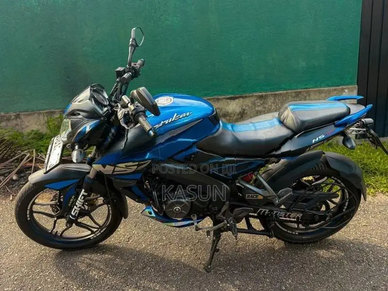 Bajaj Pulsar NS160 2018