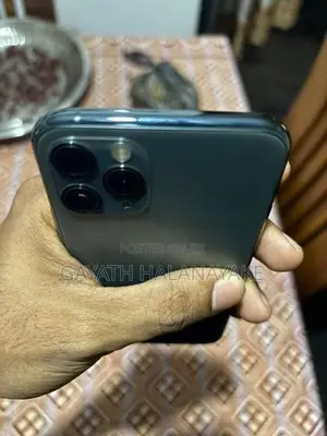 Apple iPhone 11 Pro 256GB (Used)