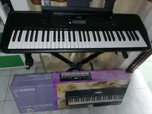 Yamaha PSR-E383 Keyboard
