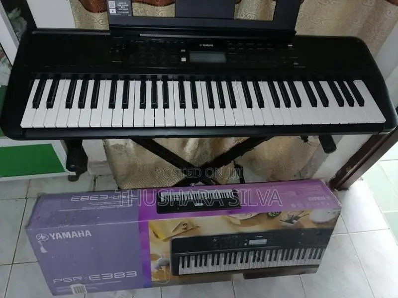 Yamaha PSR-E383 Keyboard
