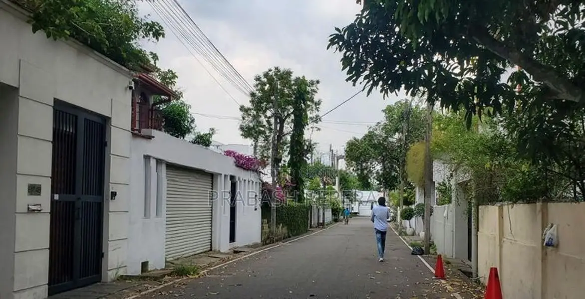 21 Perches Land for Sale in Nawala