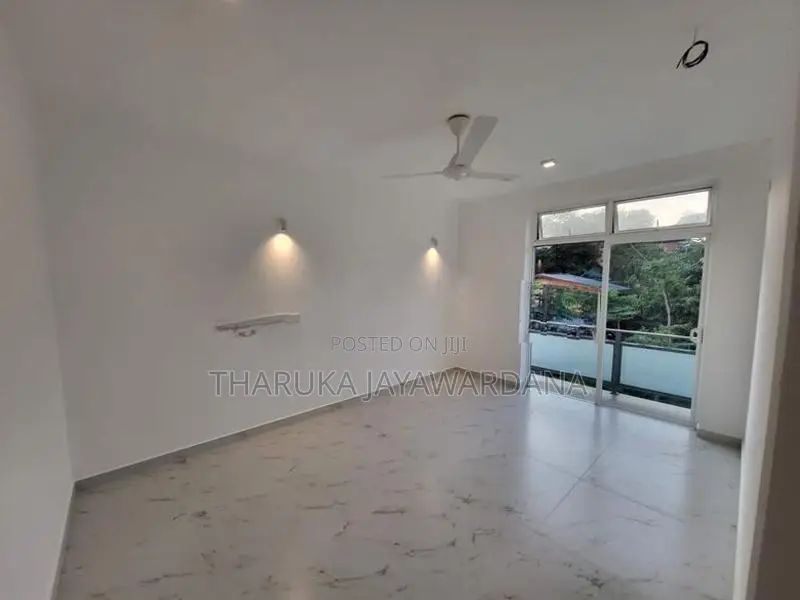 Brand New 2nd Floor House for Rent Battaramulla