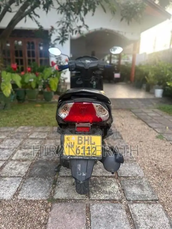 Honda Dio 2018