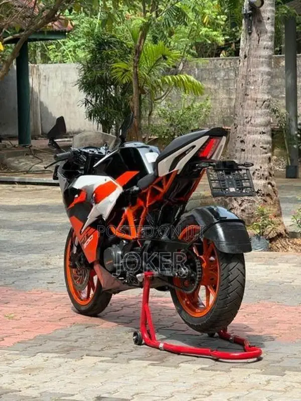 KTM RC 200 2019