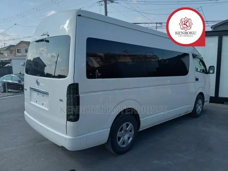 Toyota Hiace Gdh Commuter 223 B 2024