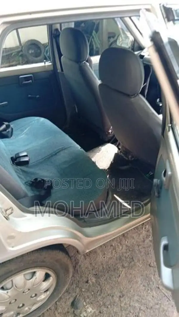 Maruti Suzuki 800 Silver 2006