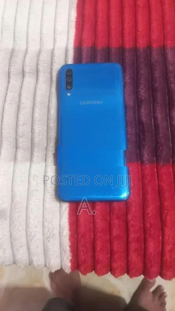 Samsung Galaxy A50 (Used)