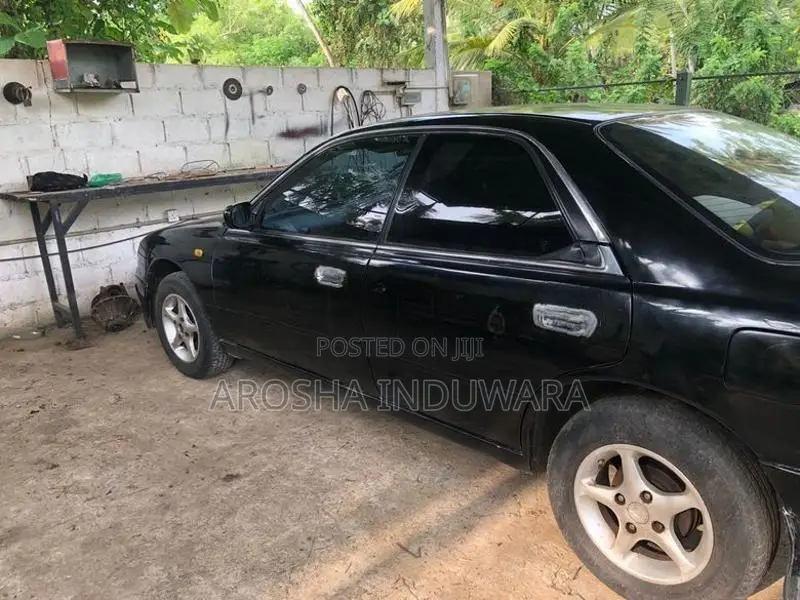 Nissan Bluebird 1998