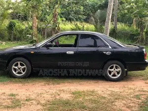 Nissan Bluebird 1998