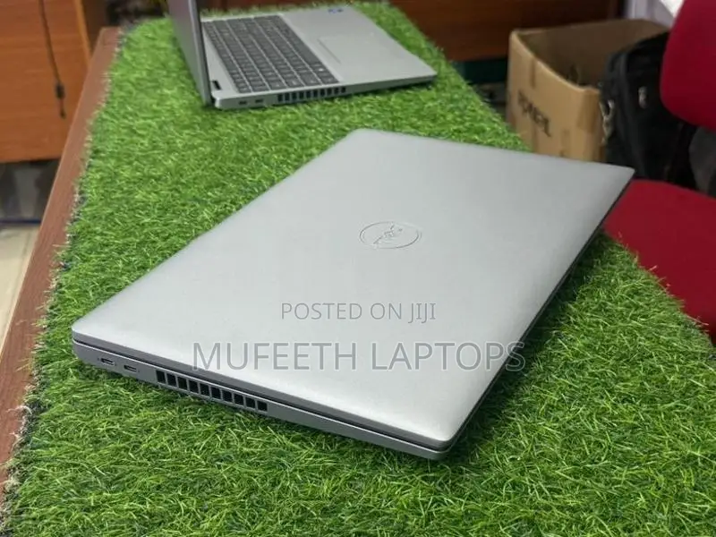 Dell i5 11Gen 16/512GB 15.6”FHD Display