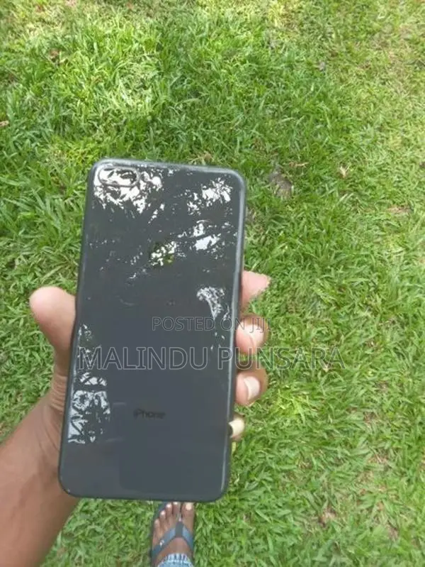Apple iPhone 8 Plus 256GB (Used)