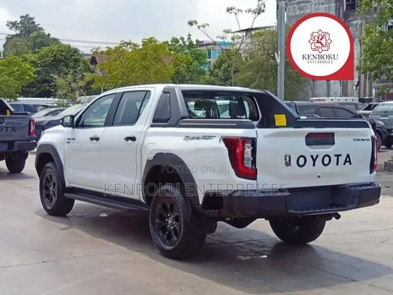 Toyota Hilux Travo Overland Plus 2026
