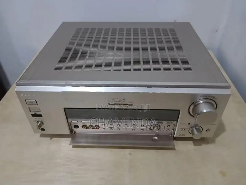 Sony STR-V555ES