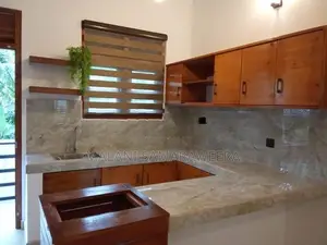 Room for Rent in Kadawatha Girls