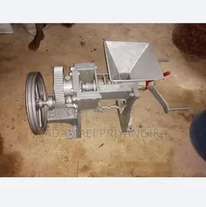 Coconut Oil Expeller Machine