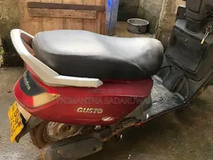 Mahindra Gusto 125 2014