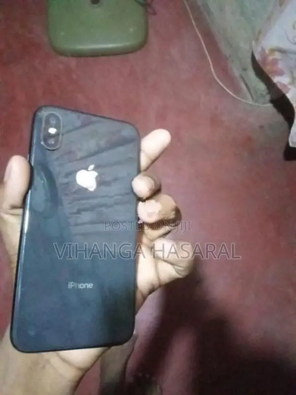 Apple iPhone X (Used)