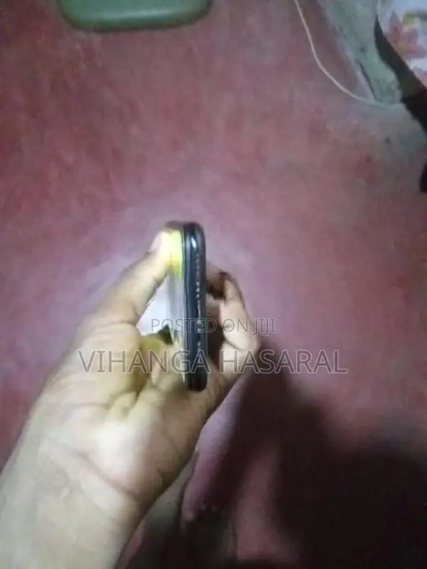 Apple iPhone X (Used)