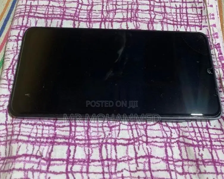 Samsung Galaxy A06 (Used)