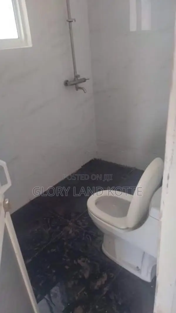 Floor for Rent in Delkanda Junction