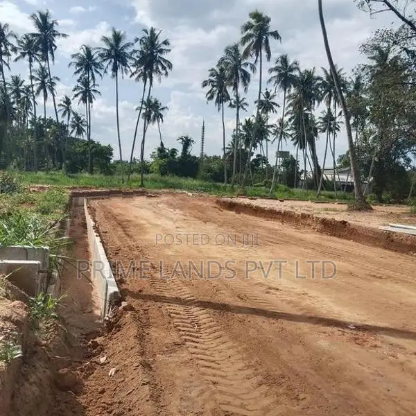 පැල්ලන්දෙණිය හන්දියෙන්ම පදිංචියට සුපිරි ඉඩමක්