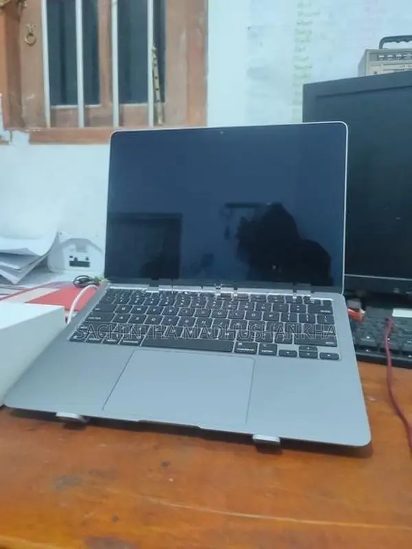 Apple MacBook Air M1 (2020) – 8GB / 256GB