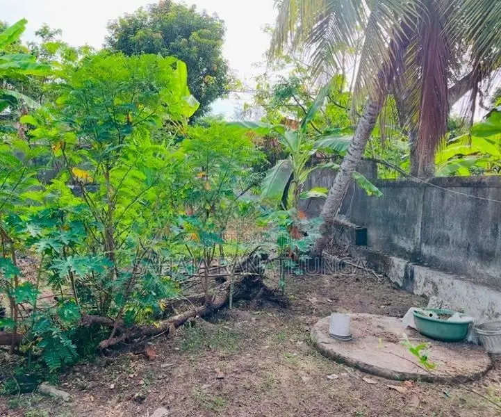 Land with House for Sale Hendala, Wattala