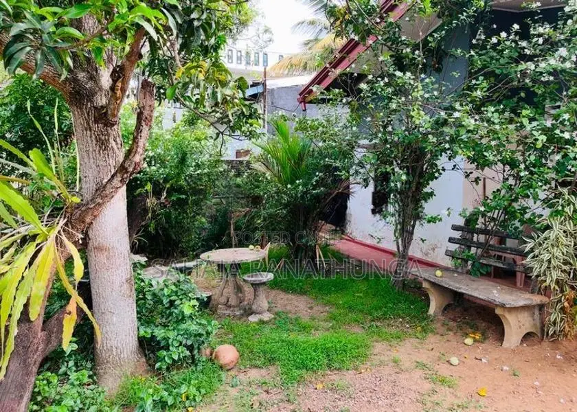 Land with House for Sale Hendala, Wattala