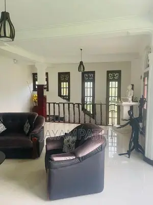 upstair house for sale in katugasthota.