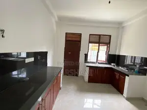 Brand New 3 Storey House - Pannipitiya