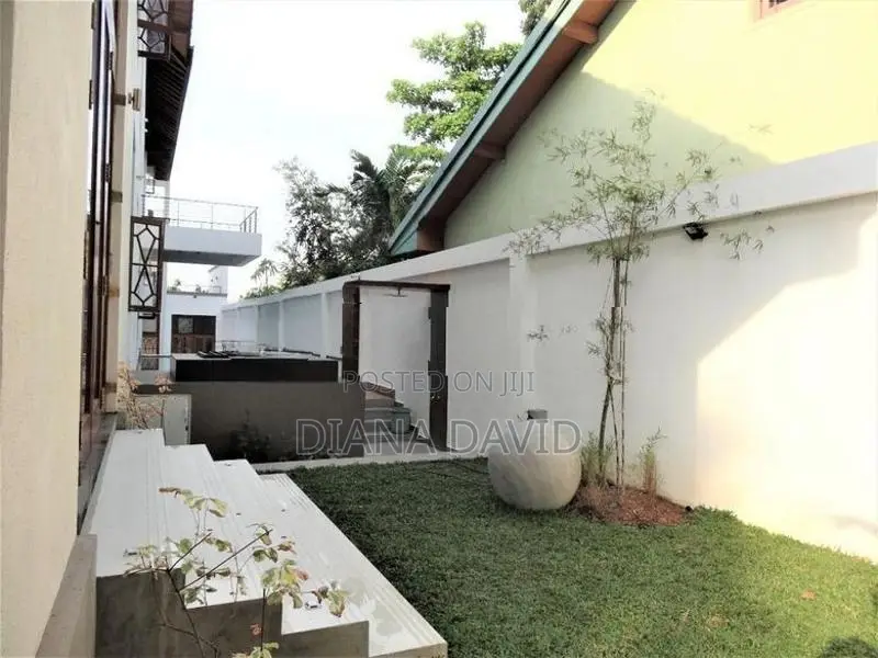 Super Luxury Two Storey House for Sale Battaramulla