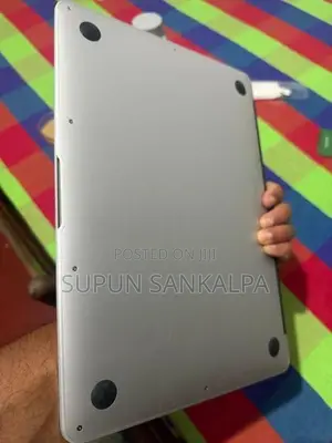 Apple MacBook Air