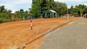 ඉඩමක් කළුතර නගරයෙන්