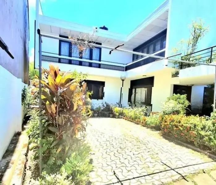 Furnished Upper floor for rent nugegoda