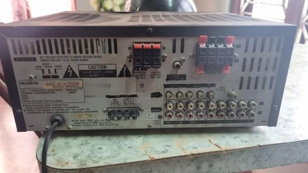 Aiwa AV-X200