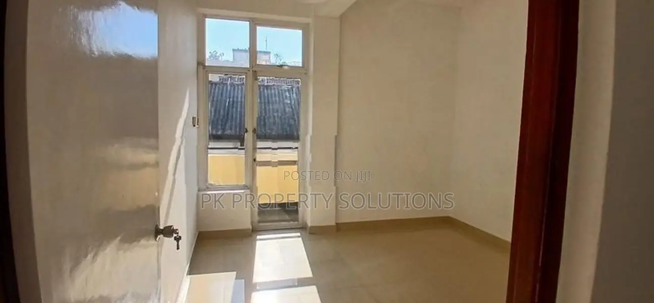 Apartment for Sale in Colombo 7 (file Number 1950 A)barnes Place