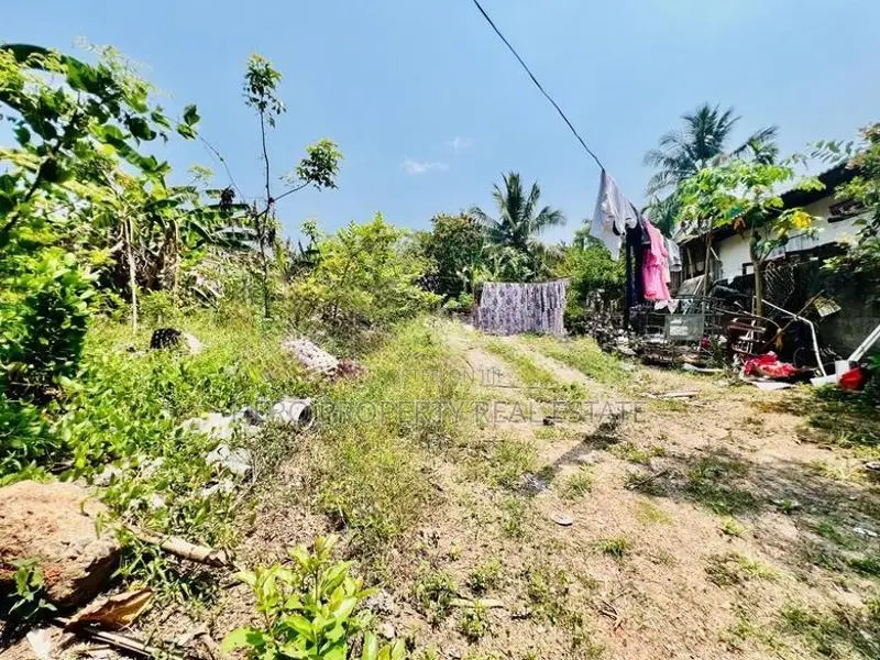 Valuable Land for Sale in Malabe - 20 P
