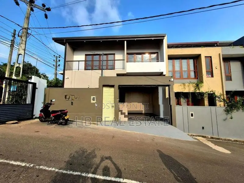 Architecture Designed Super Luxury Two Storey House Kottawa