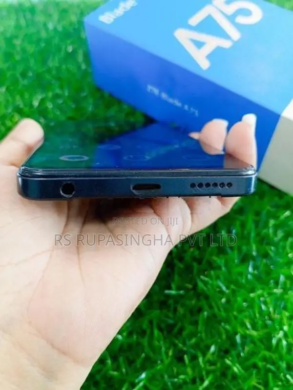 ZTE Blade A75 256GB (Used)