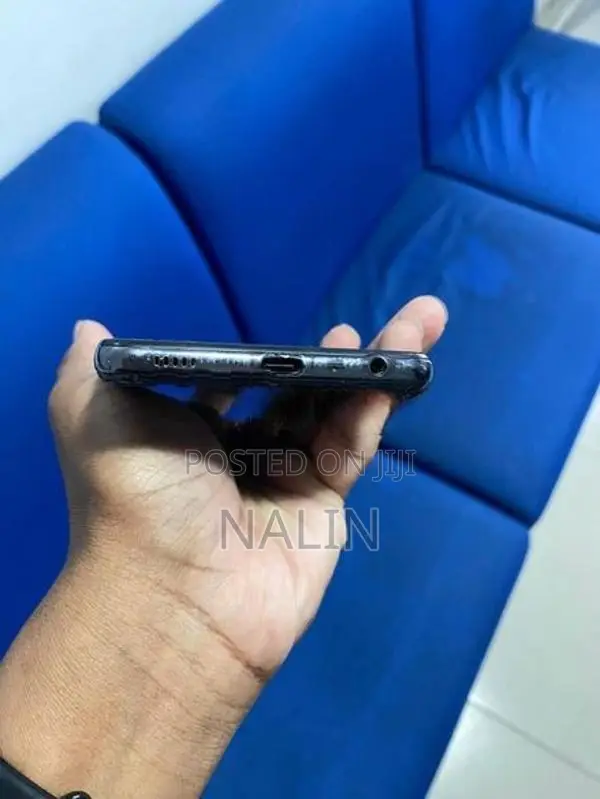 Samsung Galaxy A52 8GB 128GB (Used)