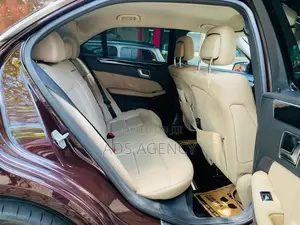 Mercedes Benz E200 2010