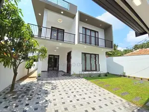 Newly Build Luxury Three Storey House for Sale Kottawa