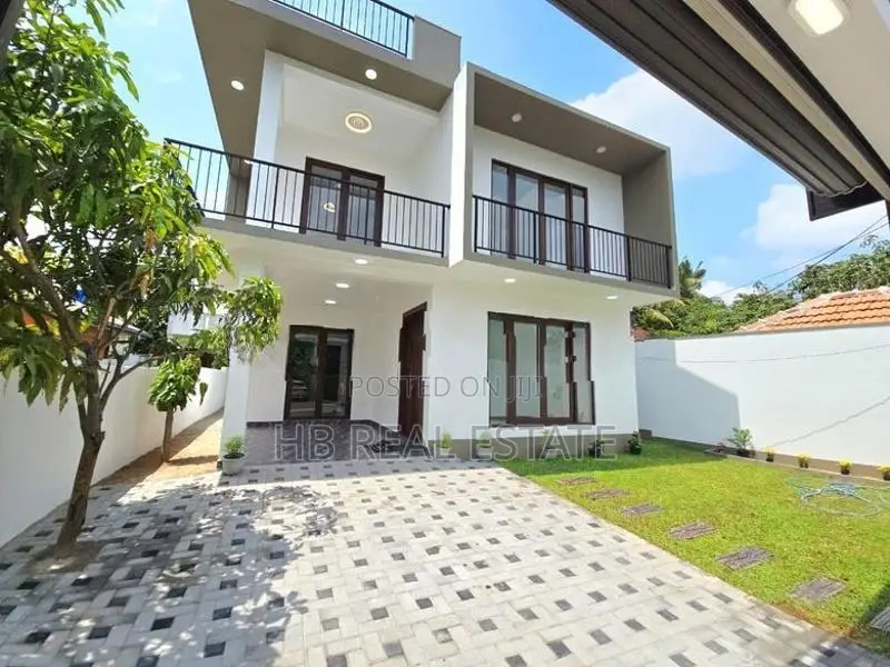 Newly Build Luxury Three Storey House for Sale Kottawa