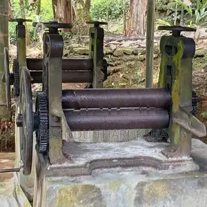 රබර් අබරන රොල් යන්ත්‍රය