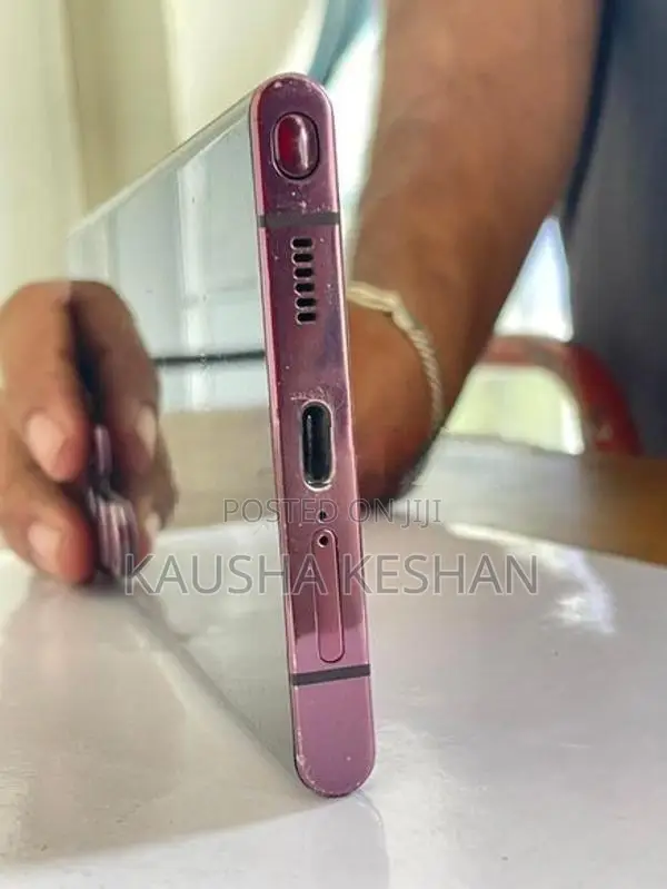 Samsung Galaxy S22+ (Used)