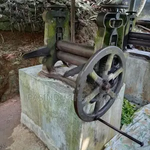 රබර් අබරන රොල් යන්ත්‍රය